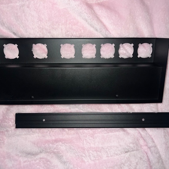 Amazon Dyson Airwrap Organizer - Picture 3 of 3